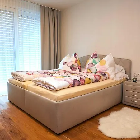 Marina Village Schmalzl Apartmenthotel *
