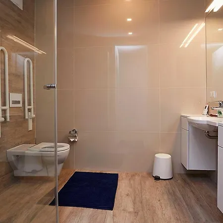Marina Village Schmalzl Apartmenthotel Velden am Woerthersee